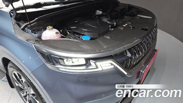 Kia Canival 2022 — photo 6