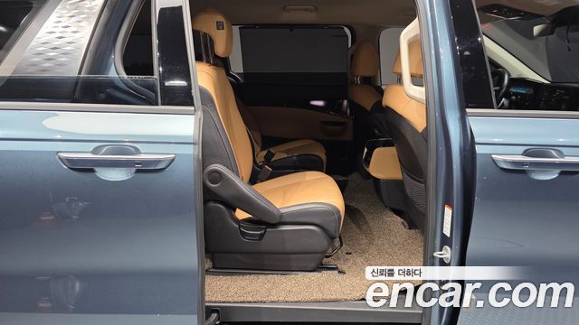 Kia Canival 2022 — photo 12