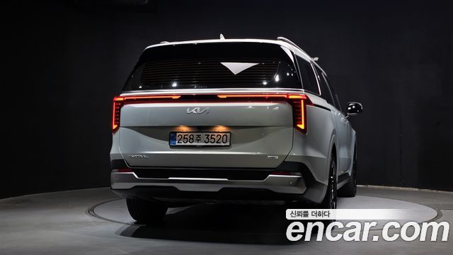Kia Canival 2025 — photo 4