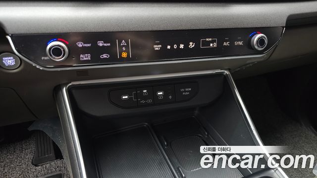 Kia Canival 2025 — photo 23