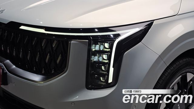 Kia Canival 2025 — photo 8