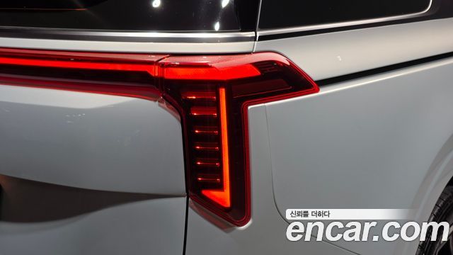 Kia Canival 2025 — photo 9