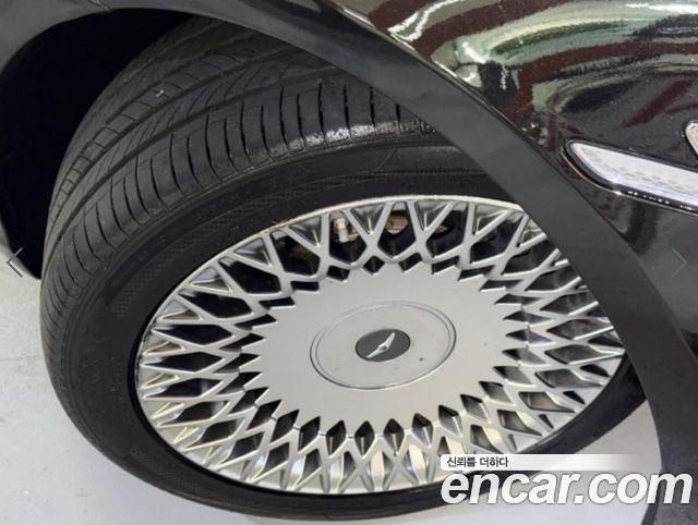 Genesis G90 2019 — photo 20
