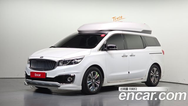 Kia Canival 2018 — photo 1