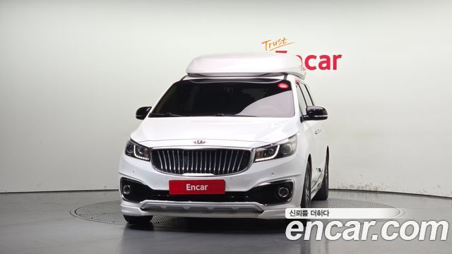 Kia Canival 2018 — photo 3
