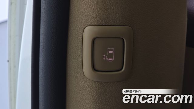 Kia Canival 2018 — photo 18