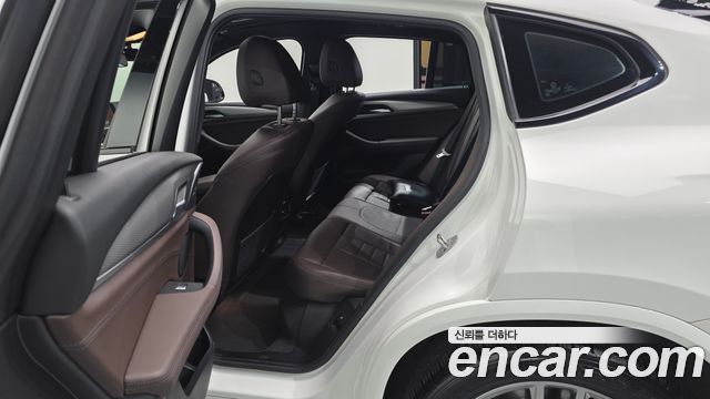 BMW X4 2021 — photo 11