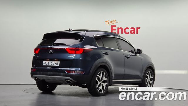 Kia Sportage 2018 — photo 2