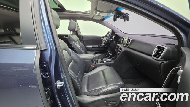 Kia Sportage 2018 — photo 13