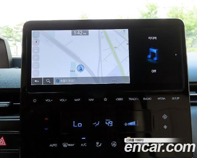 Hyundai Staria 2025 — photo 14