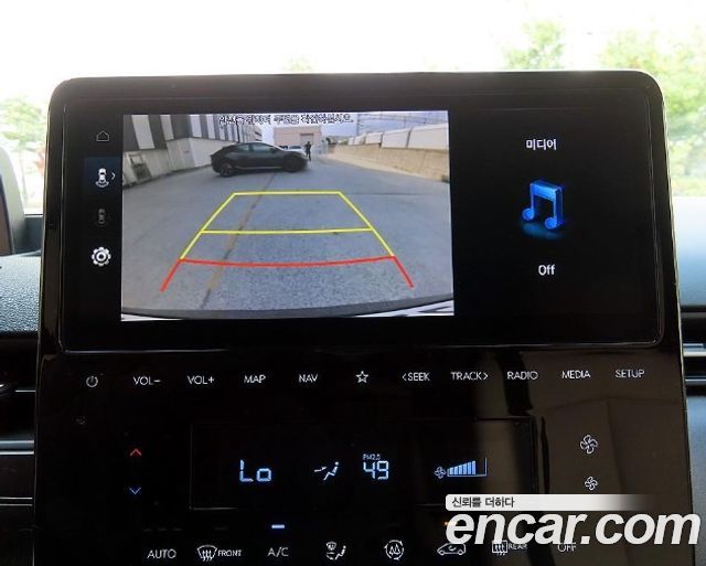 Hyundai Staria 2025 — photo 15