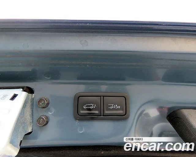Hyundai Staria 2025 — photo 18