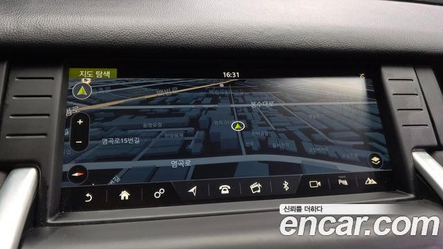 Land Rover Discovery Sport 2019 — photo 14