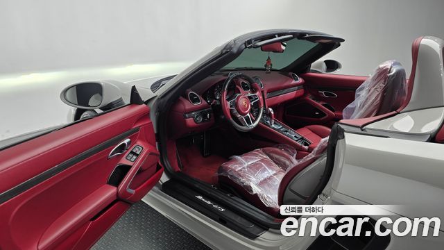 Porsche 718 2024 — photo 13