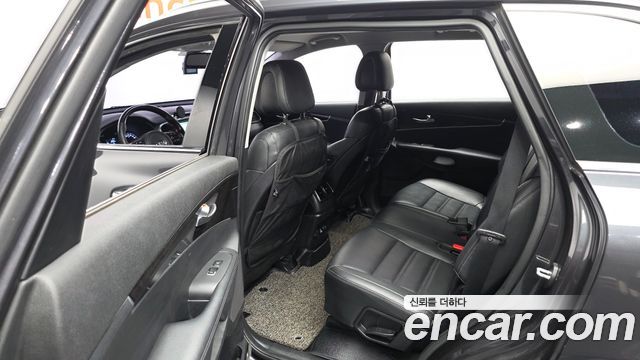 Kia Sorento 2016 — photo 18