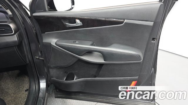 Kia Sorento 2016 — photo 14