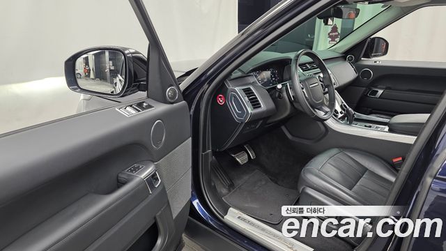 Land Rover Range Rover Sport 2019 — photo 13