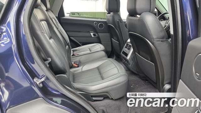 Land Rover Range Rover Sport 2019 — photo 17
