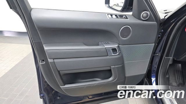 Land Rover Range Rover Sport 2019 — photo 14