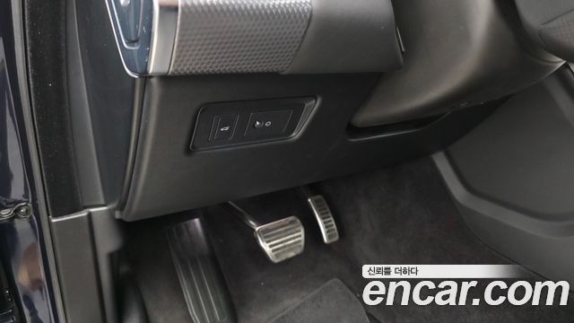 Land Rover Range Rover Sport 2019 — photo 27