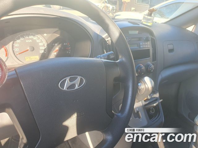 Hyundai Starex 2010 — photo 4