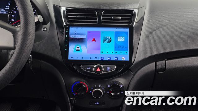 Hyundai Accent 2015 — photo 20