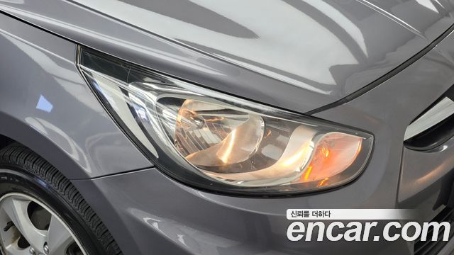 Hyundai Accent 2015 — photo 8