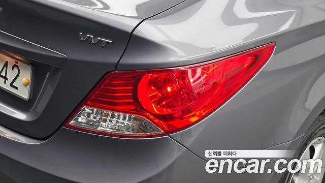 Hyundai Accent 2015 — photo 9