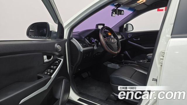 KG Mobility KORANDO 2015 — photo 13