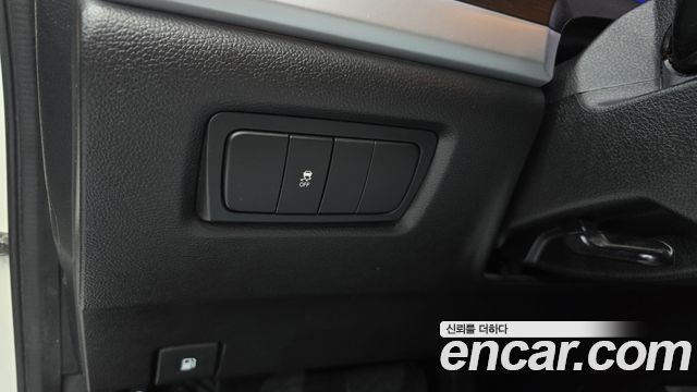 KG Mobility KORANDO 2015 — photo 22