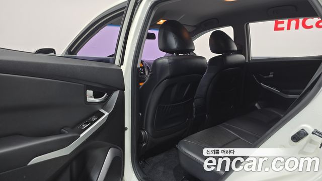 KG Mobility KORANDO 2015 — photo 28
