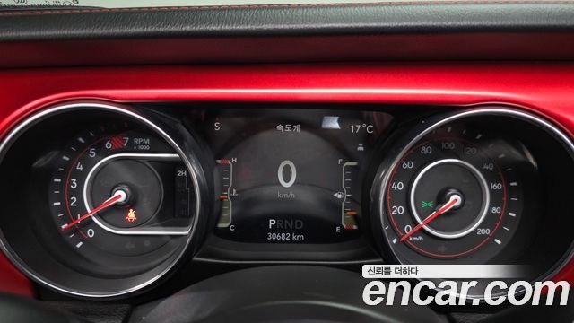 Jeep Wrangler 2022 — photo 11