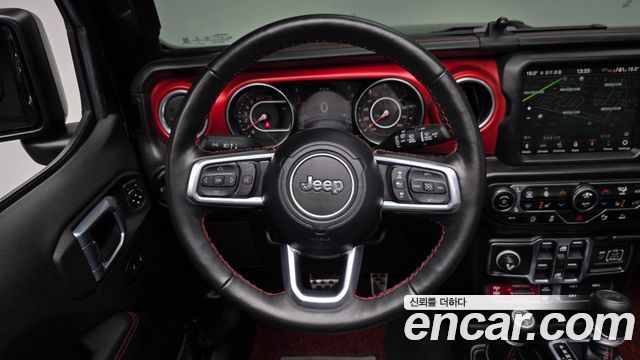Jeep Wrangler 2022 — photo 19