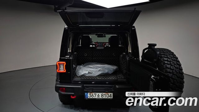 Jeep Wrangler 2022 — photo 26