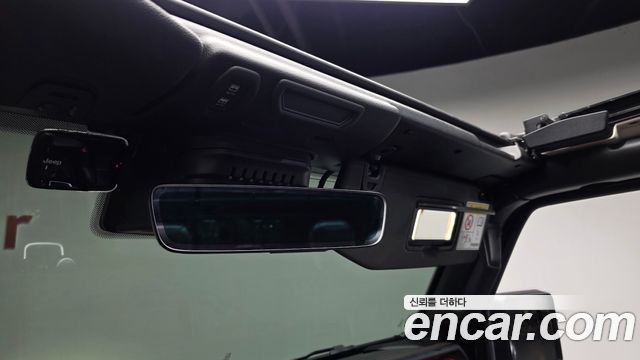 Jeep Wrangler 2022 — photo 30