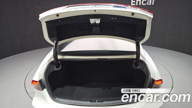 Hyundai Grandeur 2023 — photo 20