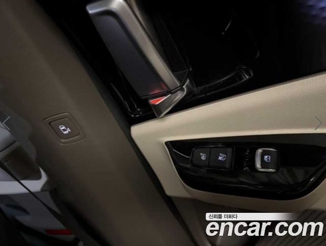 Kia Canival 2022 — photo 16