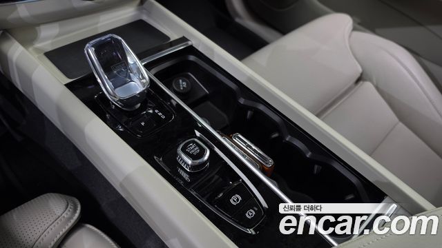 Volvo XC60 2026 — photo 12