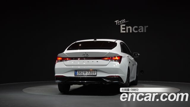 Hyundai AVANTE 2023 — photo 4