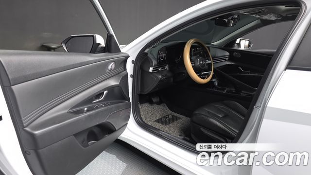 Hyundai AVANTE 2023 — photo 10