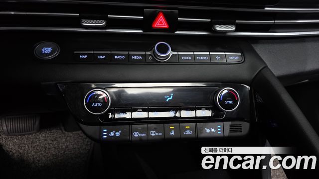 Hyundai AVANTE 2023 — photo 16