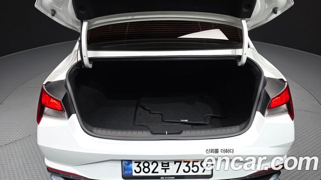 Hyundai AVANTE 2023 — photo 20