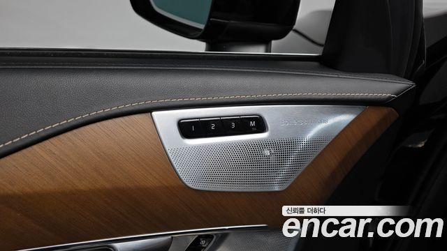 Volvo XC90 2017 — photo 33