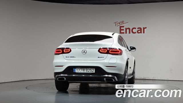 Mercedes-Benz GLC-Class 2023 — photo 4