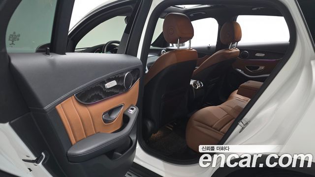 Mercedes-Benz GLC-Class 2023 — photo 18