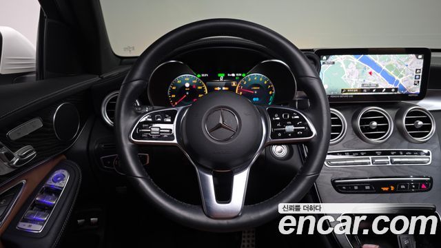 Mercedes-Benz GLC-Class 2023 — photo 19