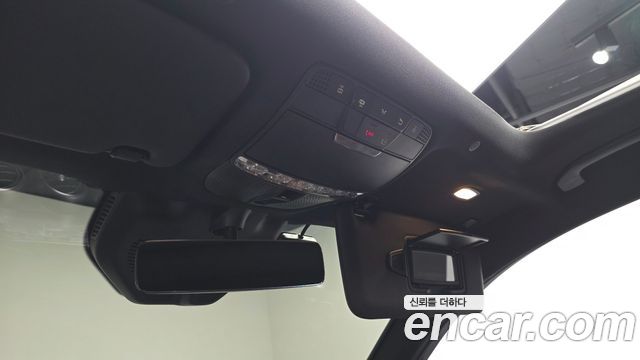 Mercedes-Benz GLC-Class 2023 — photo 25
