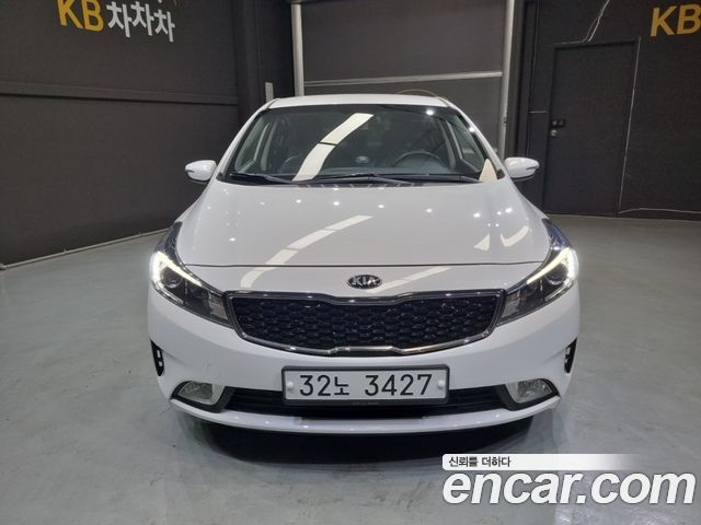 Kia K3 2018 — photo 1
