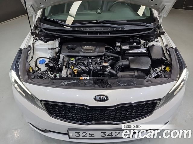Kia K3 2018 — photo 18