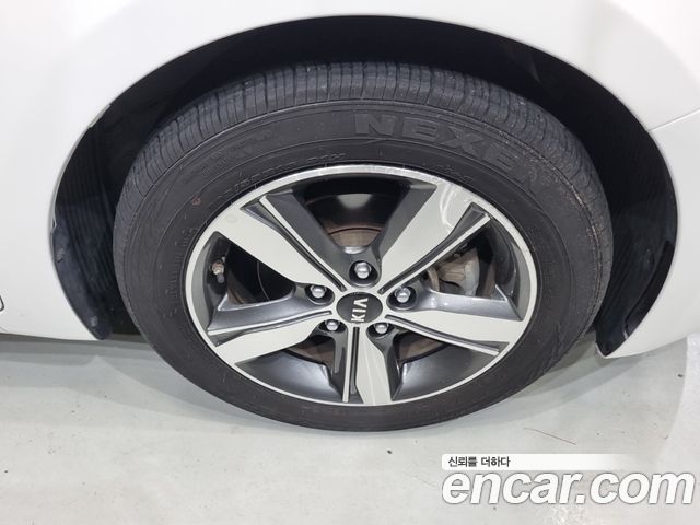 Kia K3 2018 — photo 19